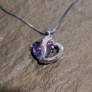 Elegant Purple Heart Pendant Necklace